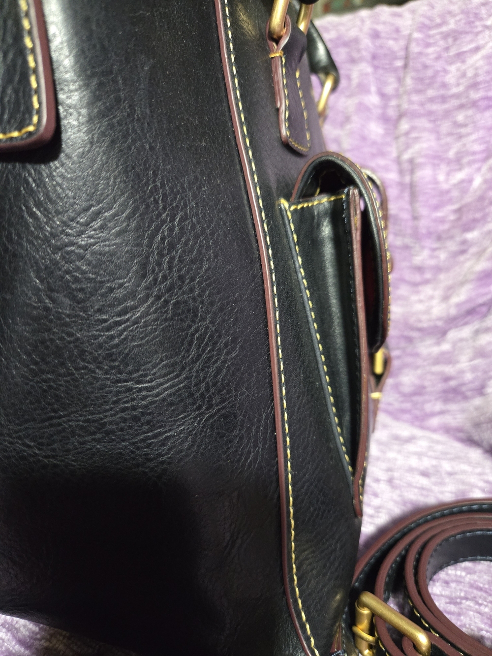 Dooney & Bourke FLORENTINE NAVY💙 Leather Naomi Satchel with Gold Hardware. EUC - Picture 9 of 16